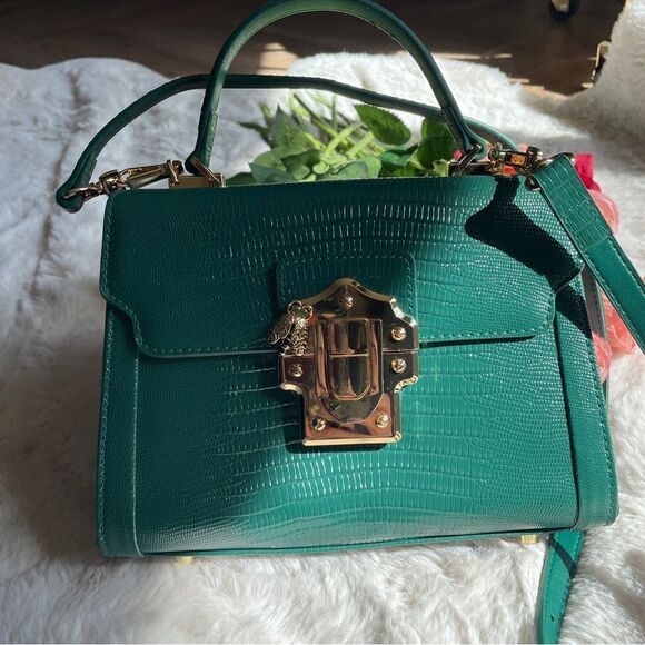 ♥️ LA'FESTIN Green mini Kelly style leather cross body purse, gold hardware - Picture 14 of 15